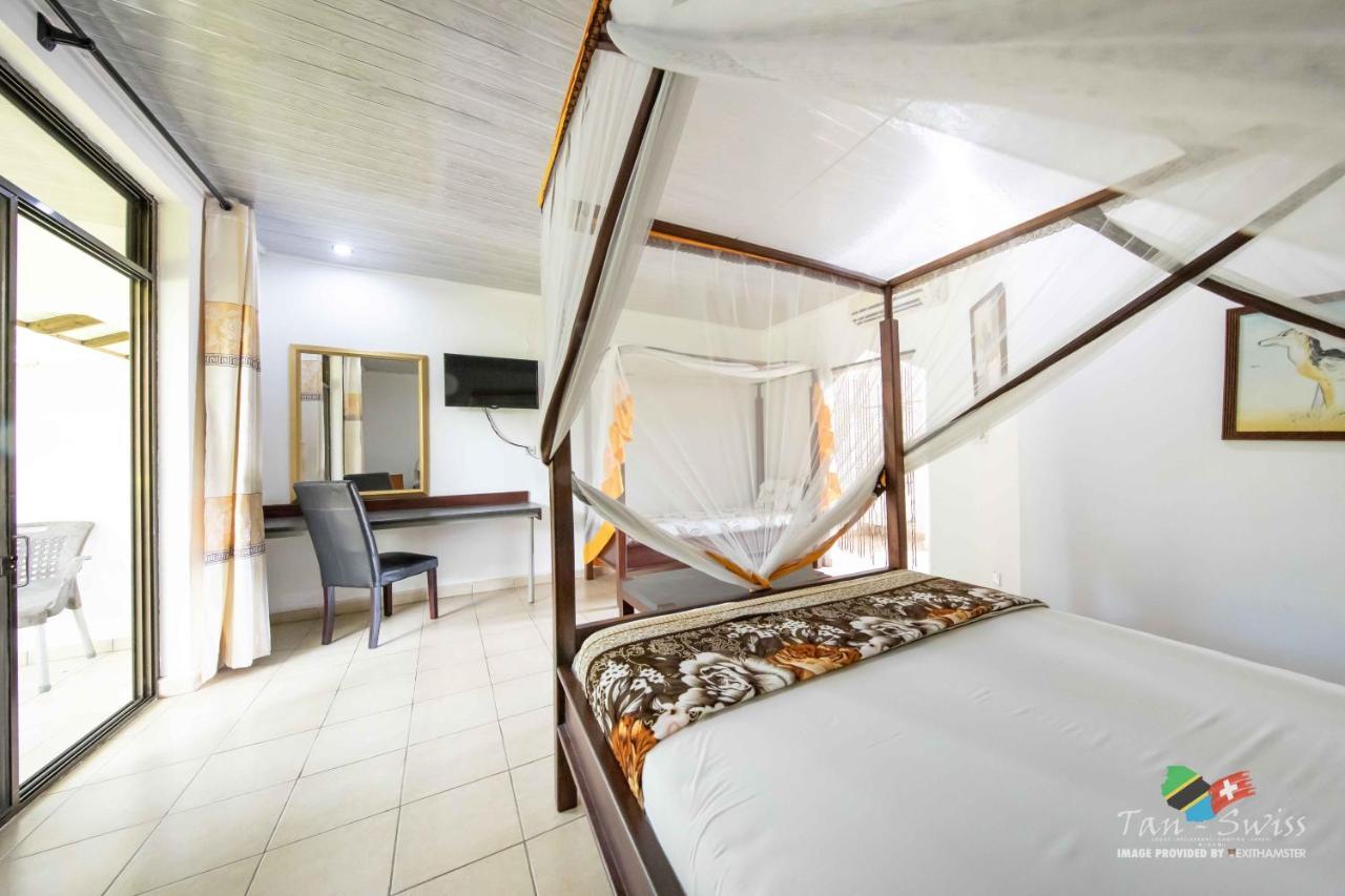 Tan-Swiss Lodge Mikumi 외부 사진